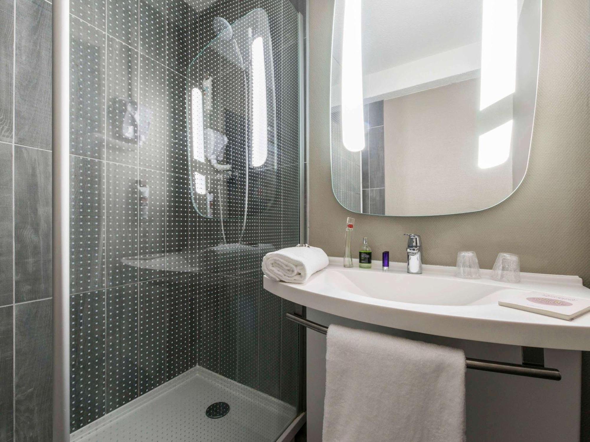 Hotel Ibis Cognac Centre ภายนอก รูปภาพ