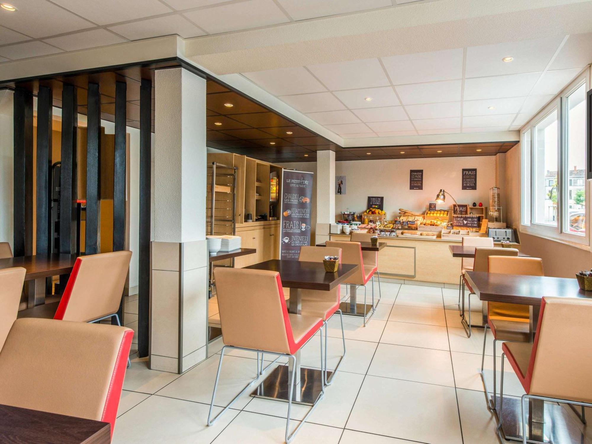 Hotel Ibis Cognac Centre ภายนอก รูปภาพ