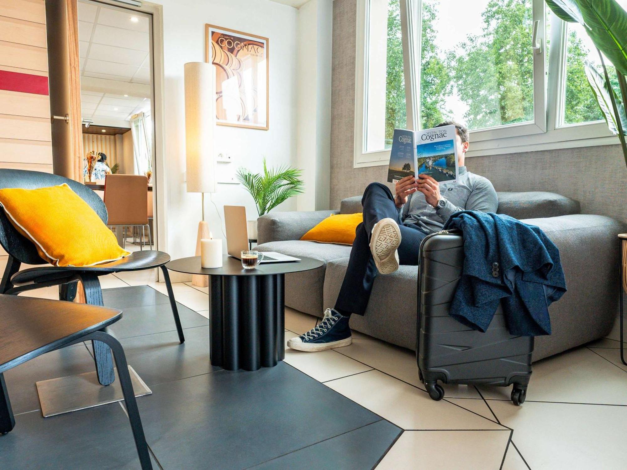 Hotel Ibis Cognac Centre ภายนอก รูปภาพ