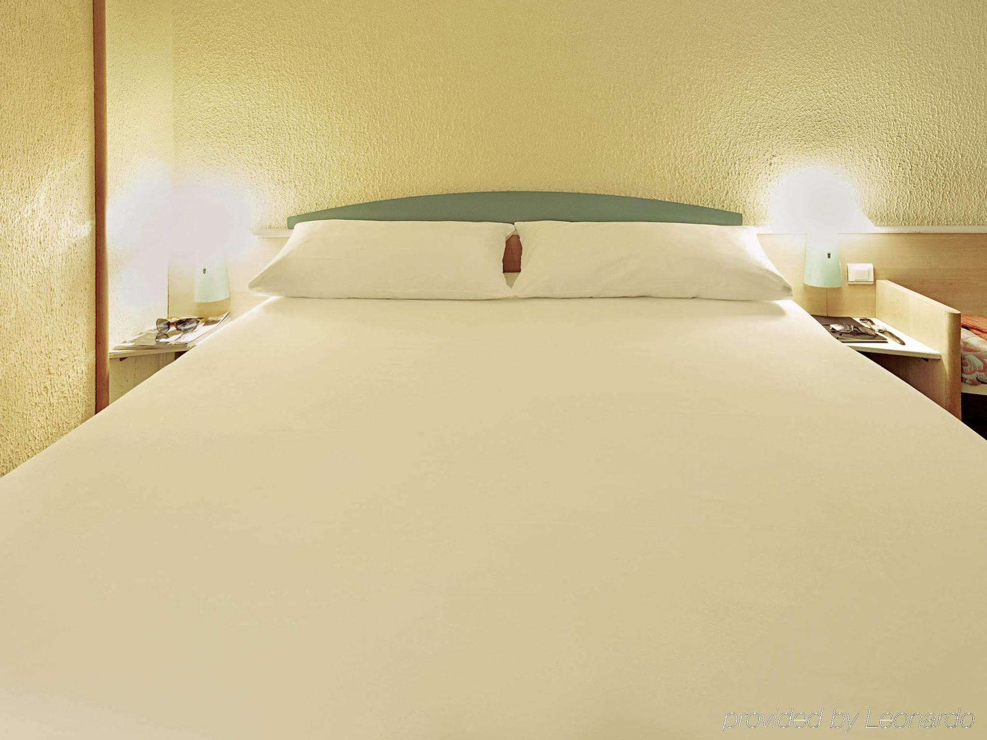 Hotel Ibis Cognac Centre ภายนอก รูปภาพ