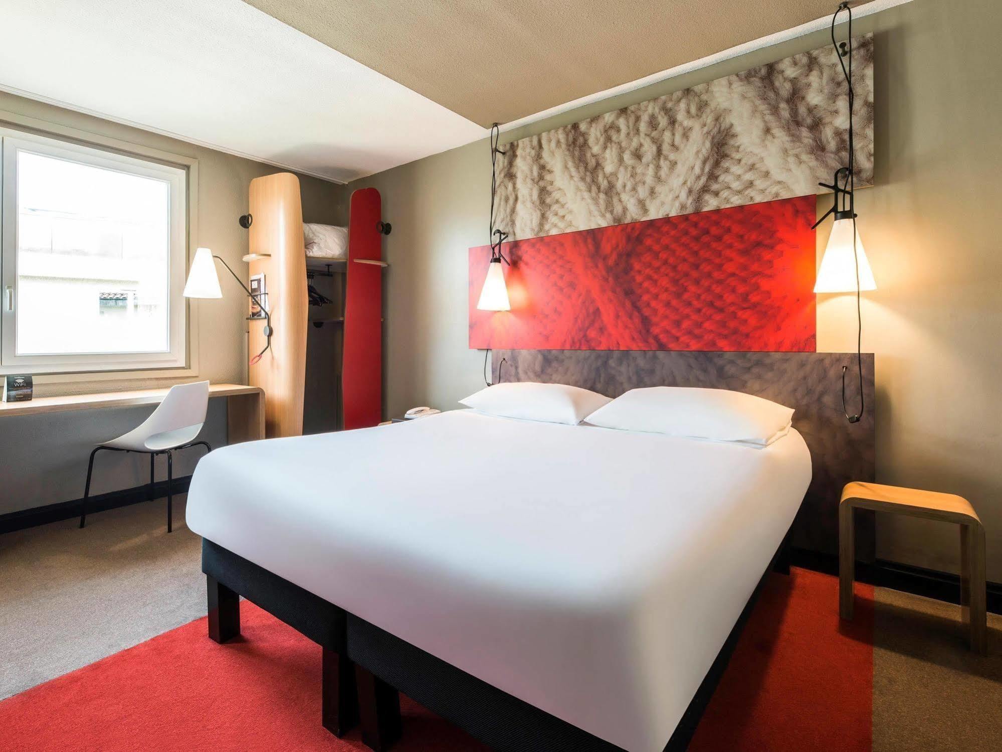 Hotel Ibis Cognac Centre ภายนอก รูปภาพ
