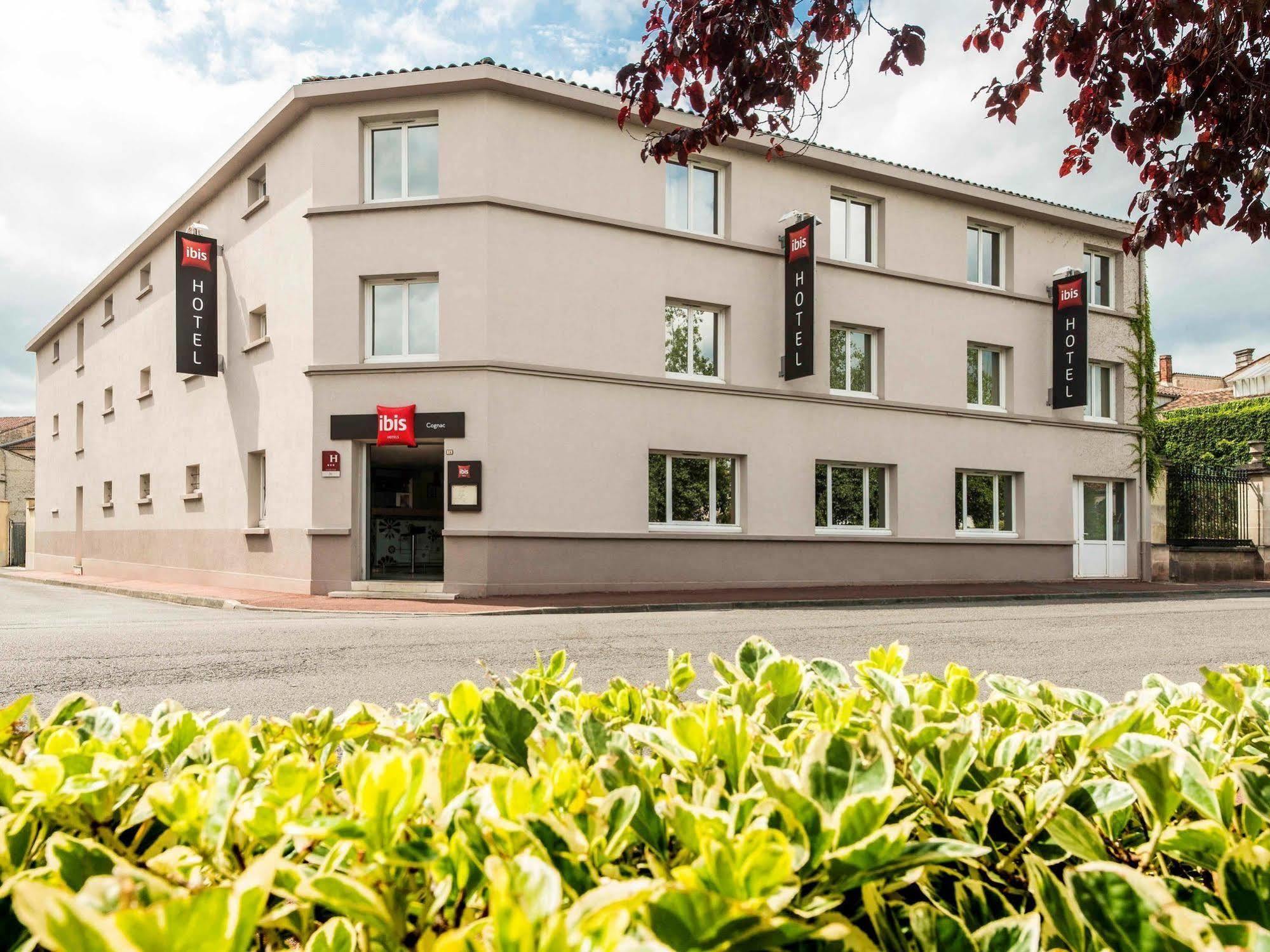 Hotel Ibis Cognac Centre ภายนอก รูปภาพ