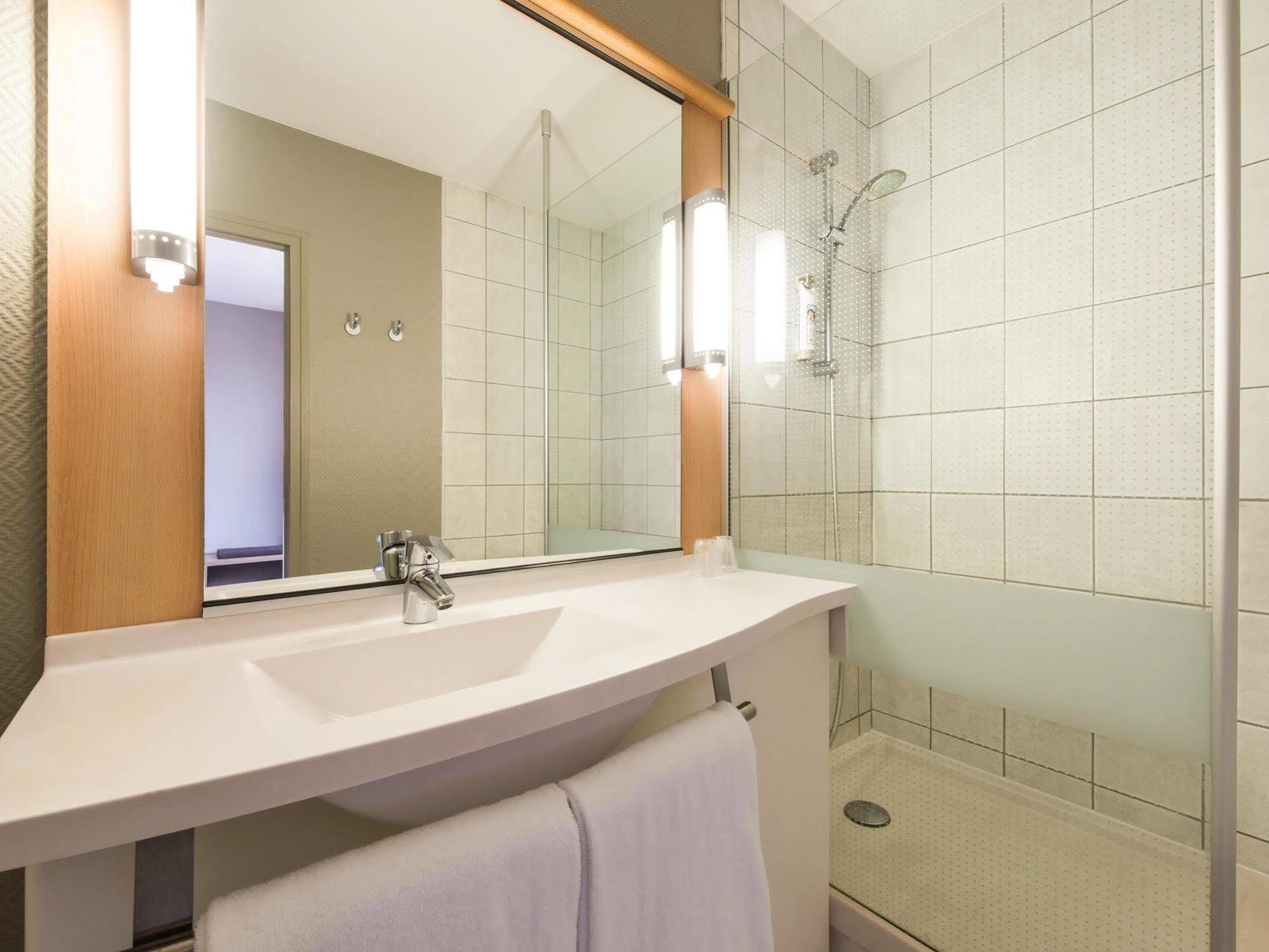 Hotel Ibis Cognac Centre ภายนอก รูปภาพ