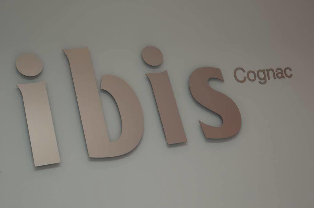 Hotel Ibis Cognac Centre ภายนอก รูปภาพ