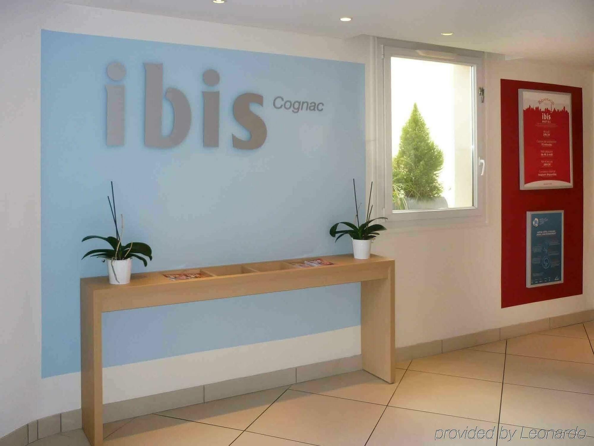 Hotel Ibis Cognac Centre ภายนอก รูปภาพ