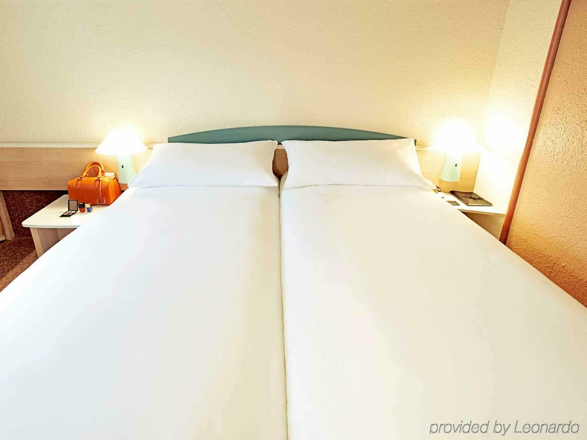 Hotel Ibis Cognac Centre ภายนอก รูปภาพ